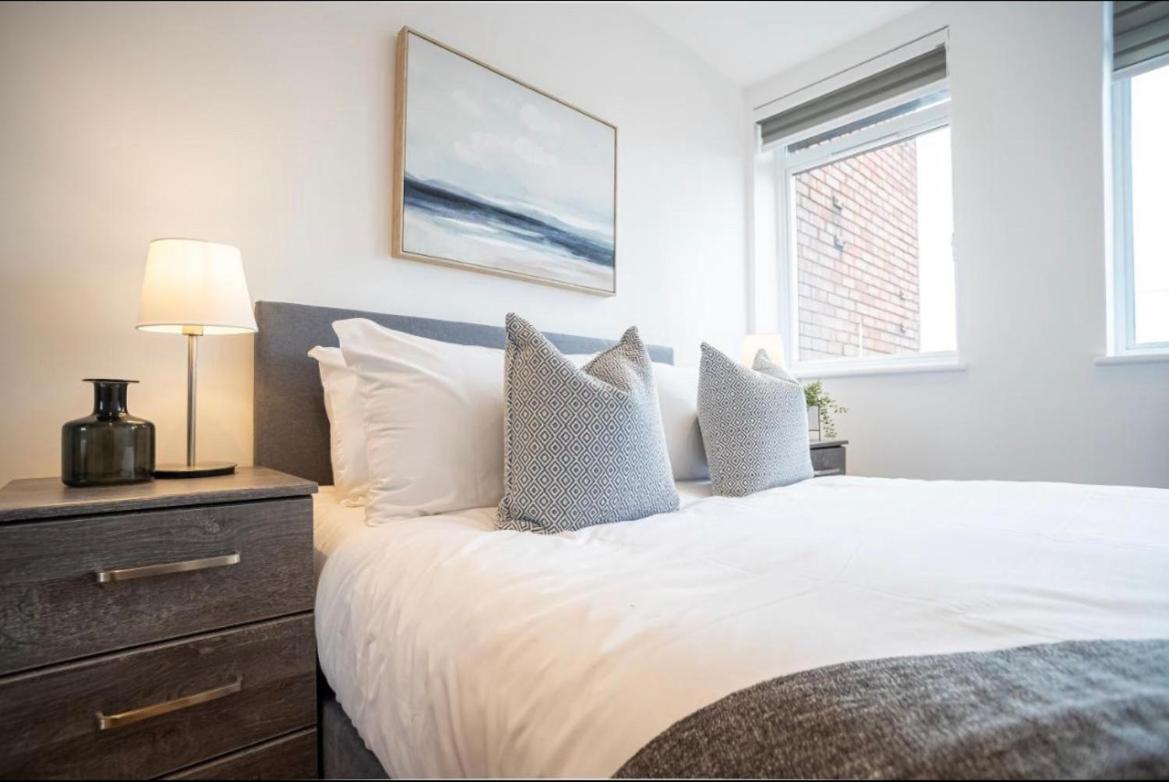 Two Bedrooms, Two Bath, Up To 3 Beds 1 Sofa - Slough Windsor Legoland Buitenkant foto
