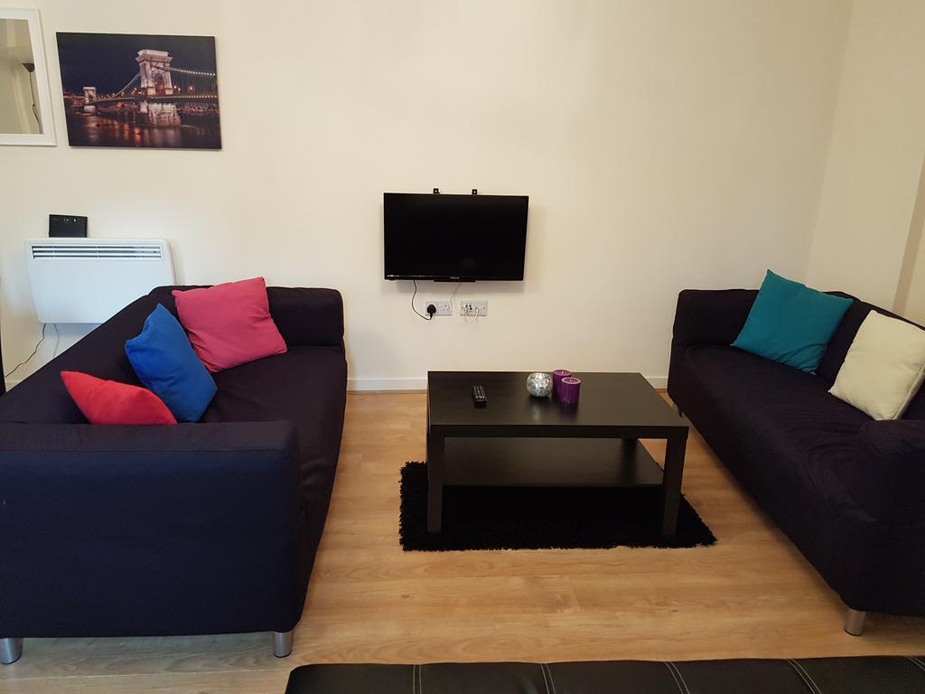 Two Bedrooms, Two Bath, Up To 3 Beds 1 Sofa - Slough Windsor Legoland Buitenkant foto
