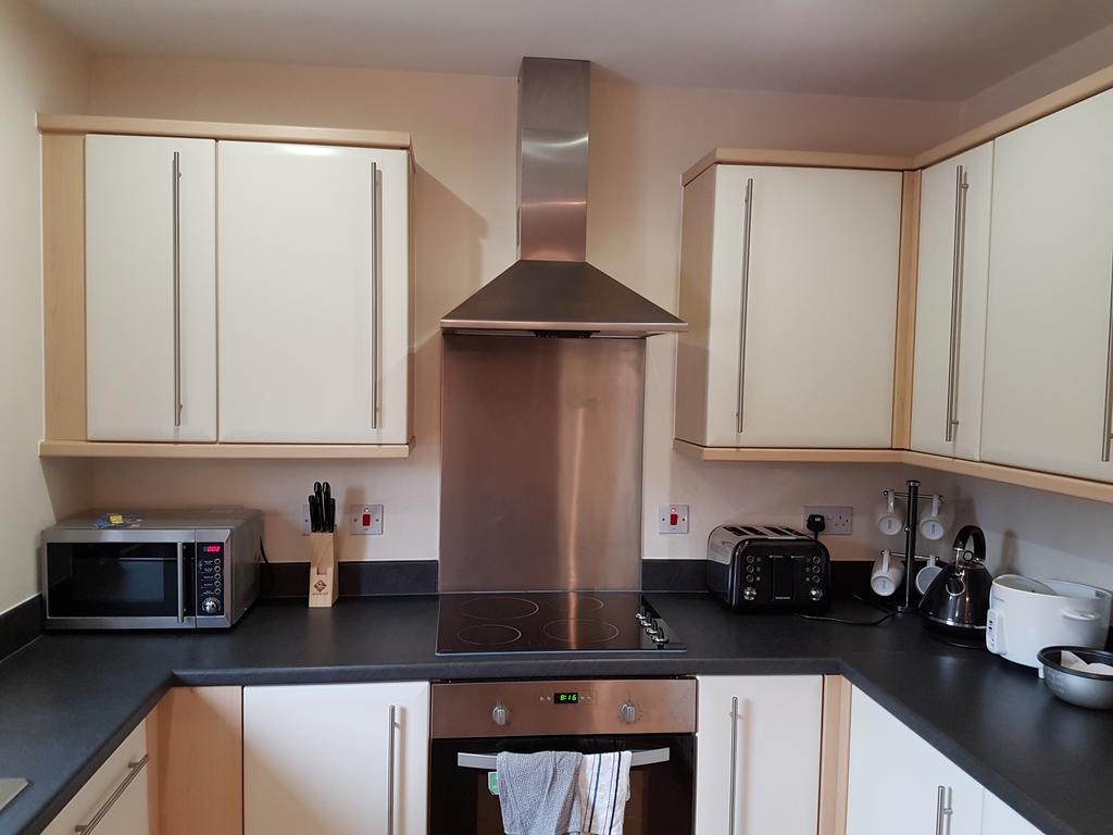 Two Bedrooms, Two Bath, Up To 3 Beds 1 Sofa - Slough Windsor Legoland Buitenkant foto